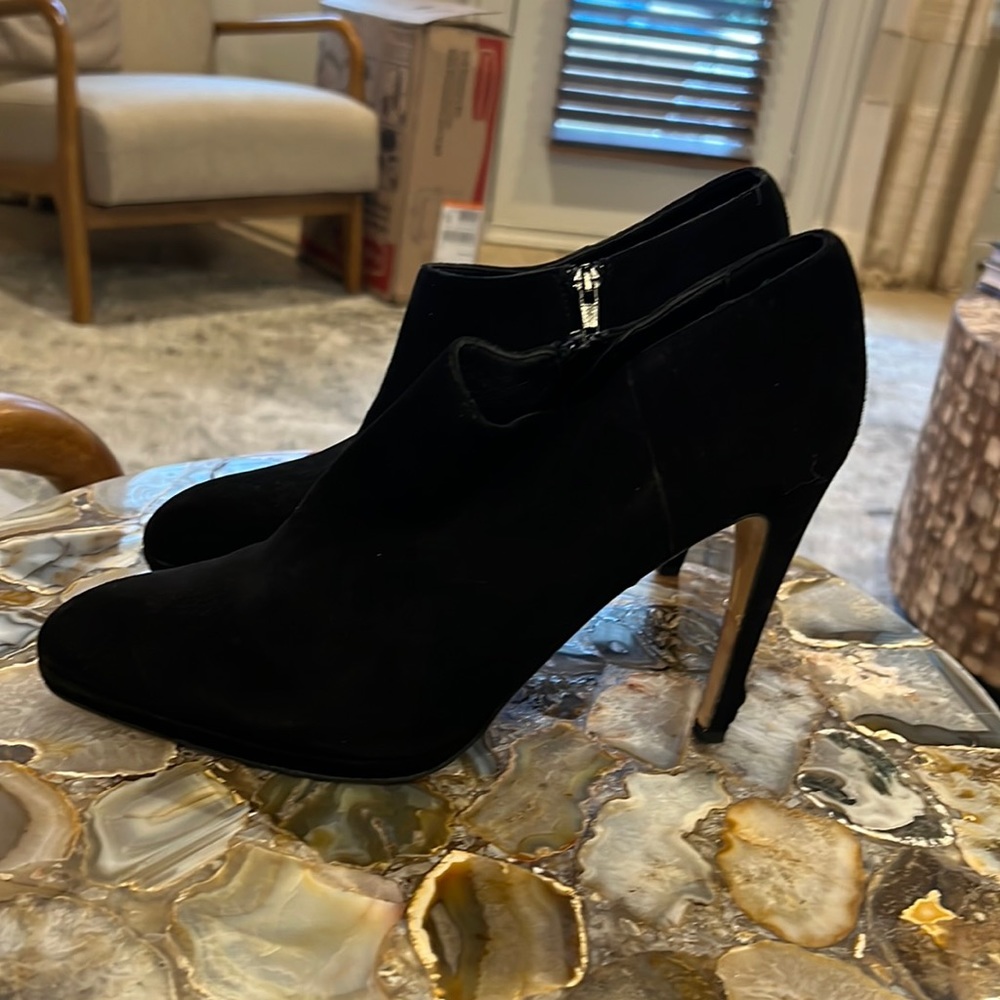 LK Bennett Women’s Doris Platform Ankle booties Size 40 Black Suede side zip